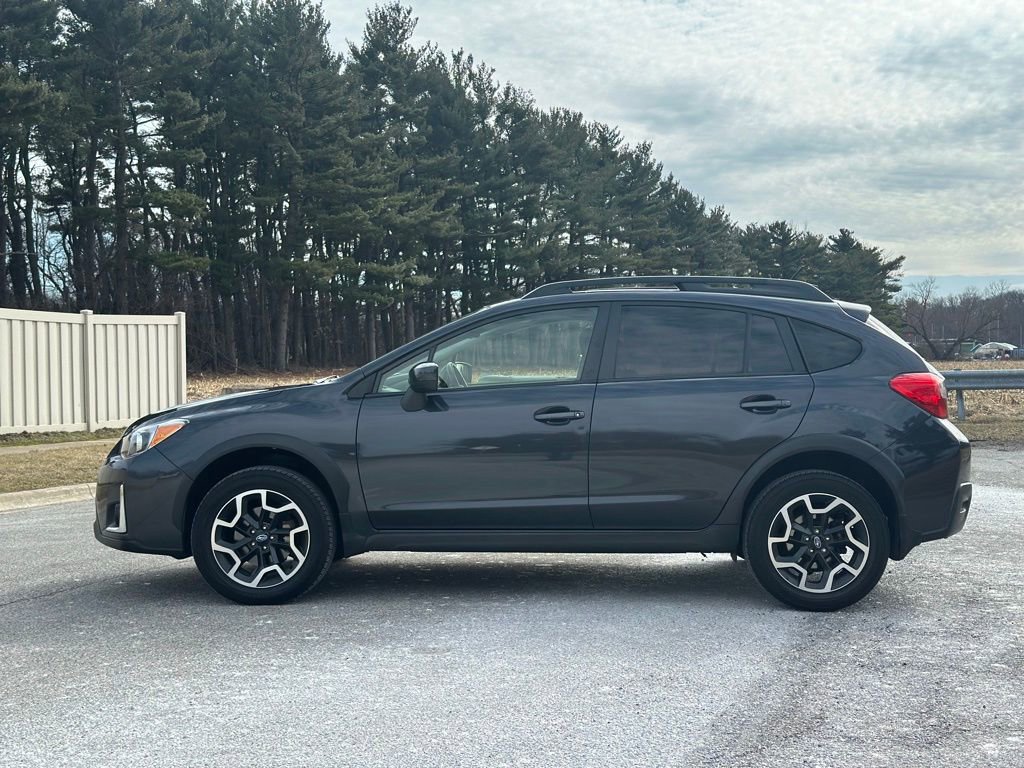 Used 2016 Subaru Crosstrek 2.0i Premium w/ Moonroof Package image 4