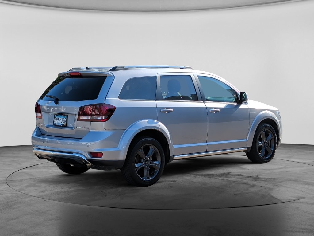 Used 2018 Dodge Journey Crossroad w/ Nav & Sun Group AWD/4WD image 7