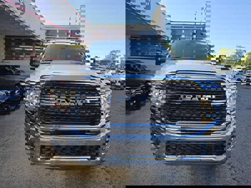 Used 2024 RAM 3500 Big Horn image 2