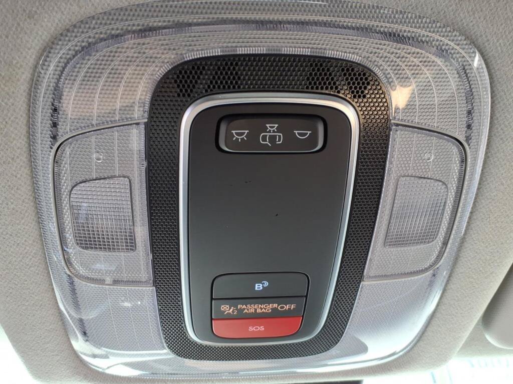 Used 2024 Hyundai Kona SEL AWD/4WD image 19