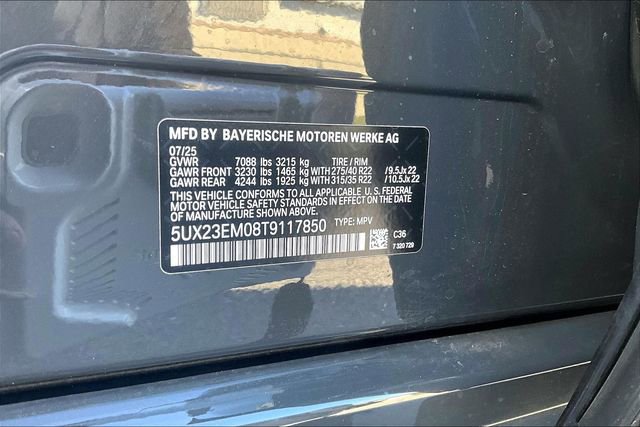 Used 2026 BMW X7 xDrive40i w/ Executive Package image 16