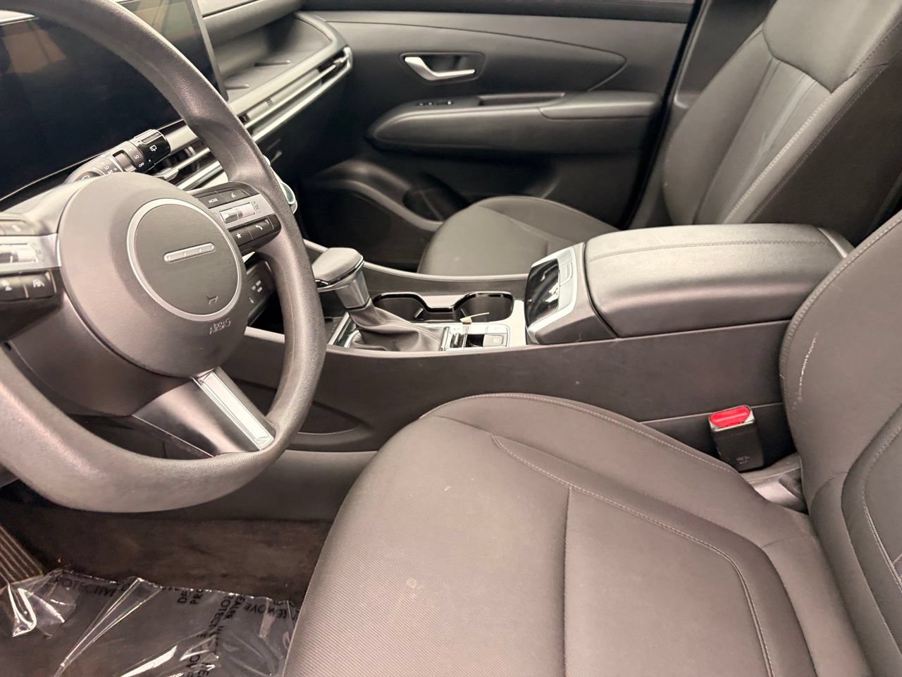 Used 2025 Hyundai Tucson SEL FWD image 19