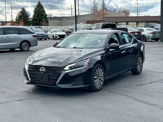 Used 2023 Nissan Altima 2.5 SV FWD image 9