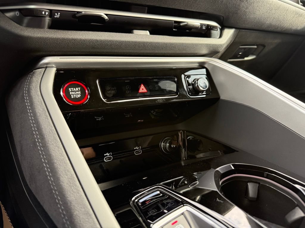 New 2026 Audi SQ5 Premium Plus AWD/4WD image 38