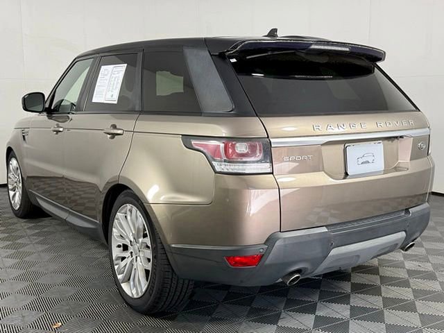 Used 2016 Land Rover Range Rover Sport SE image 4
