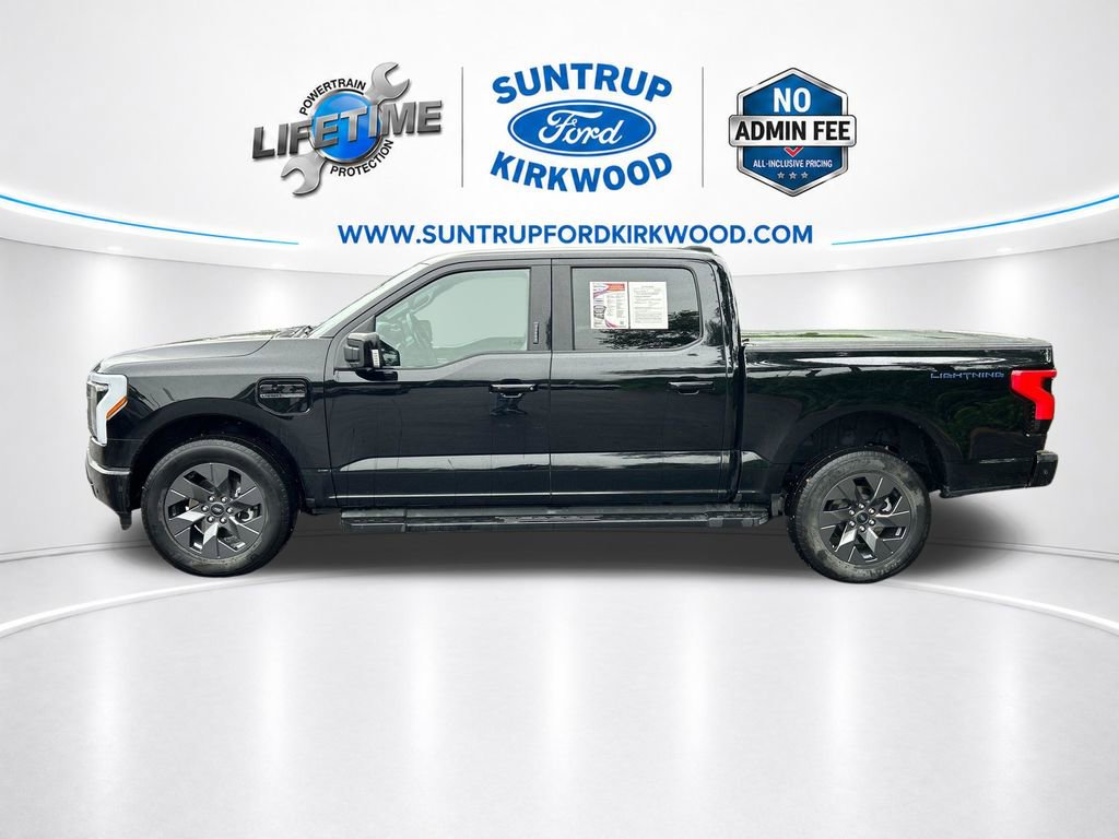 Used 2022 Ford F150 Lightning Lariat AWD/4WD image 2