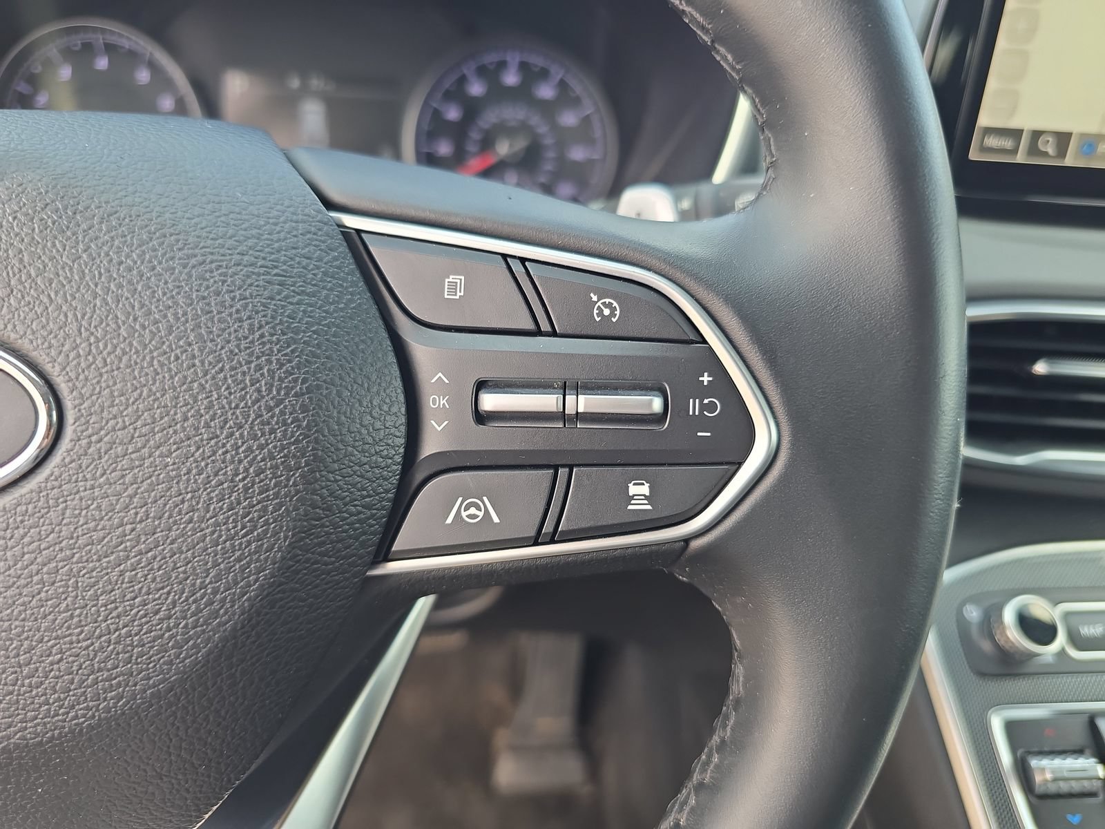 Used 2023 Hyundai Santa Fe SEL FWD image 23