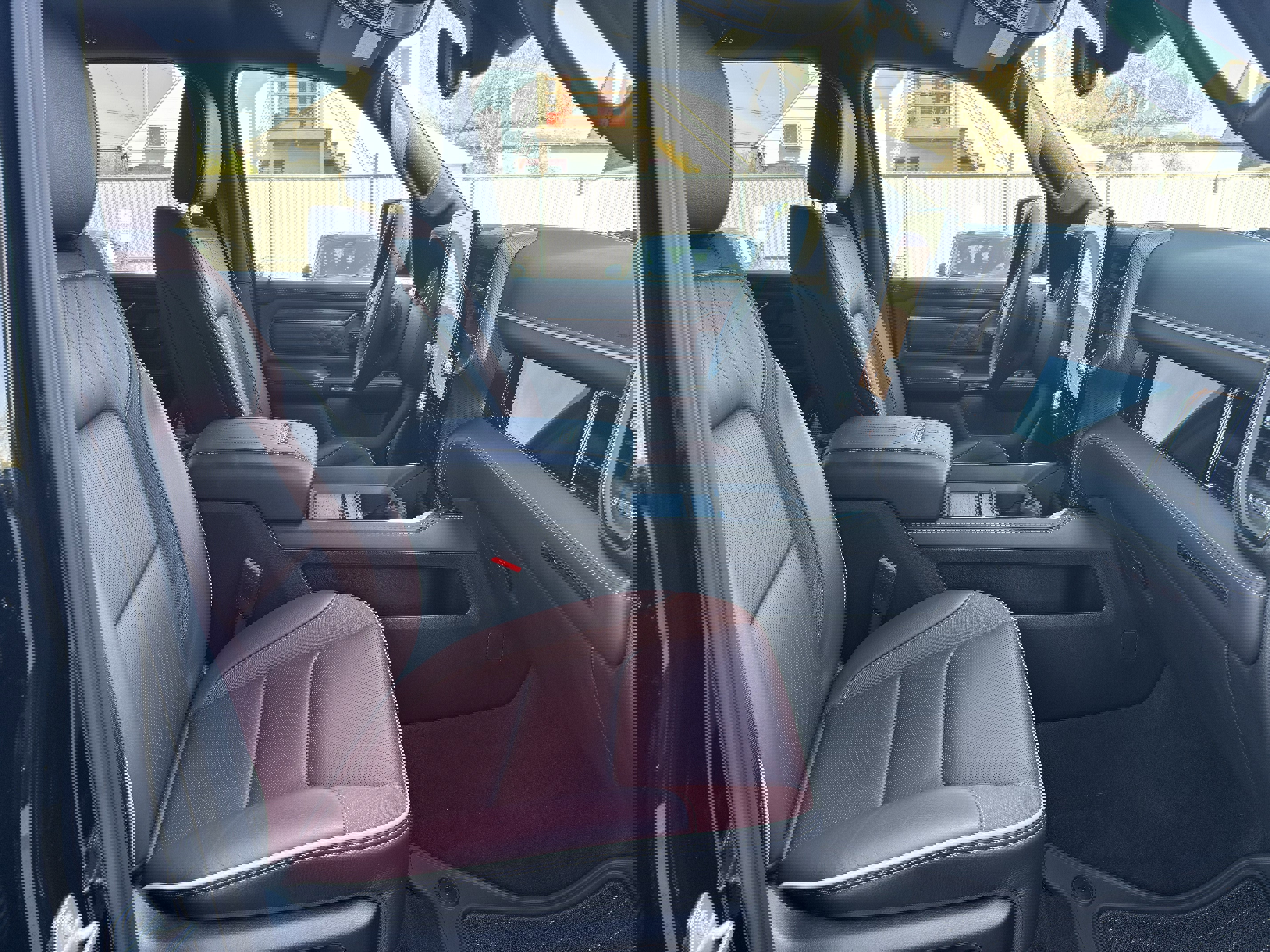 Used 2025 RAM 1500 Limited AWD/4WD image 26