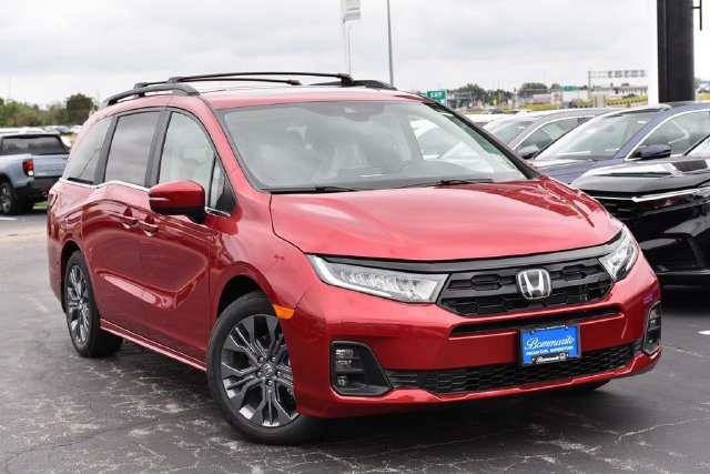 New 2026 Honda Odyssey Touring image 2