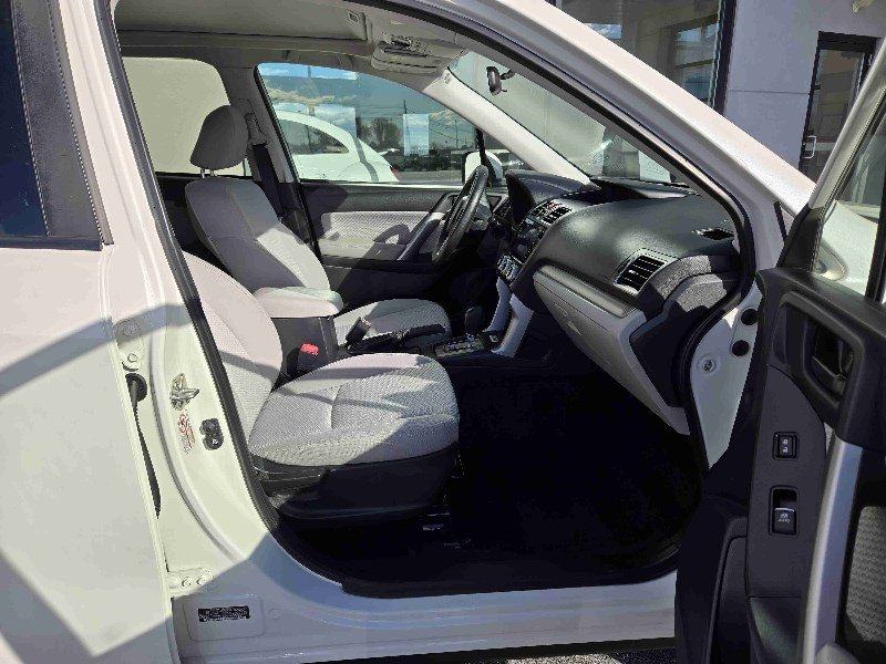 Used 2017 Subaru Forester 2.5i Premium w/ All-Weather Package image 13