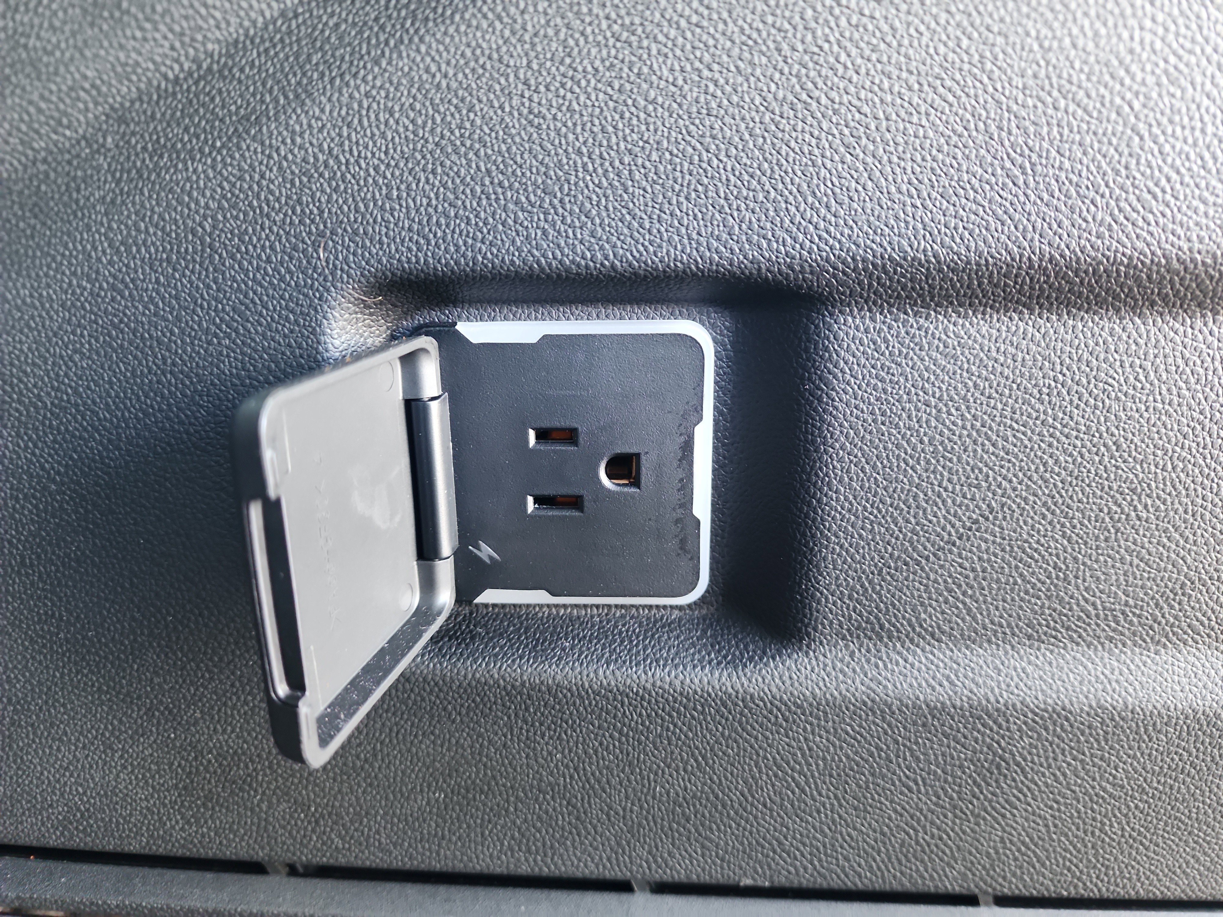 Used 2024 Chevrolet Tahoe LS w/ Max Trailering Package image 31