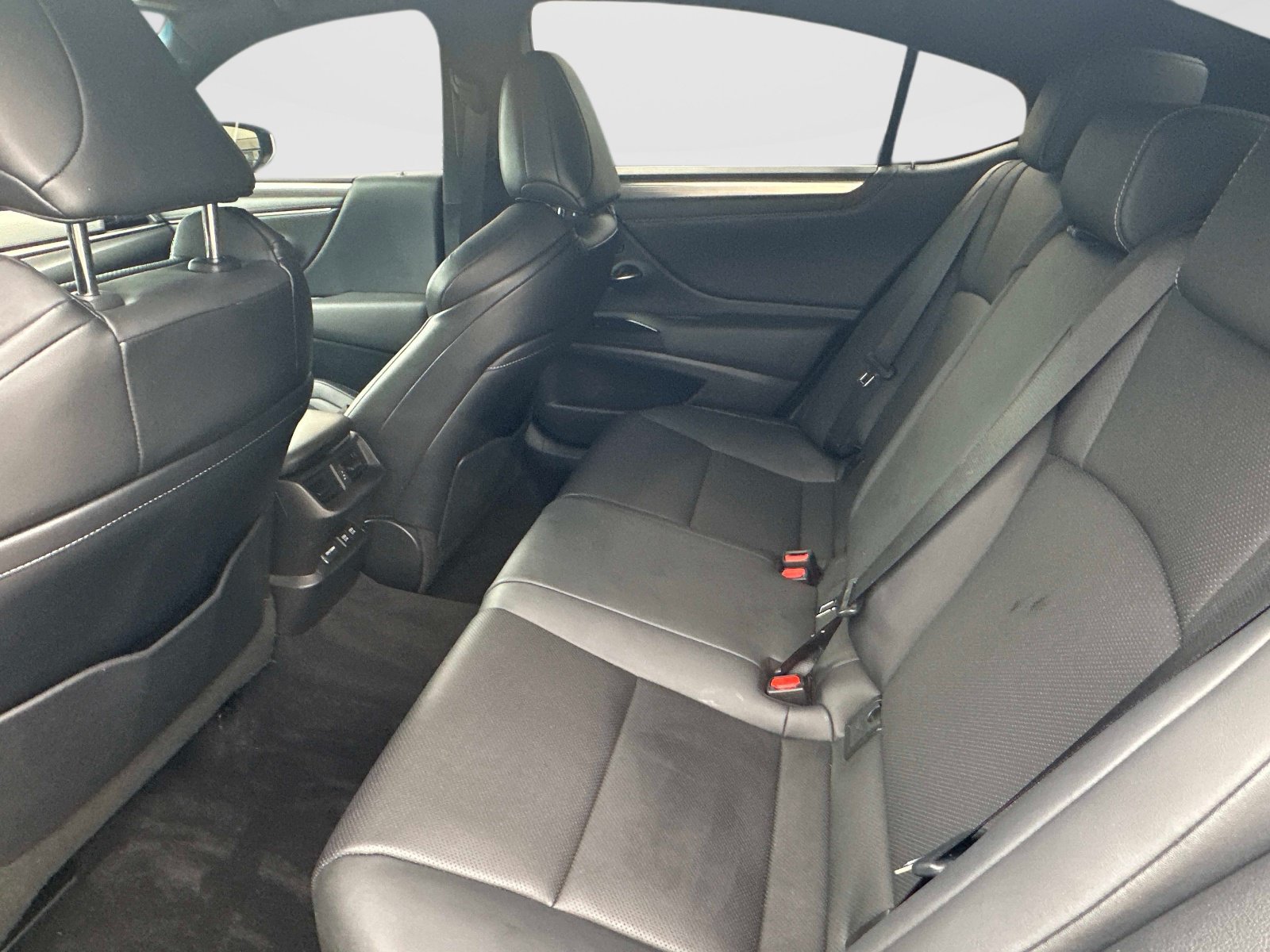 Used 2021 Lexus ES 350 F Sport w/ Accessory Package FWD image 13