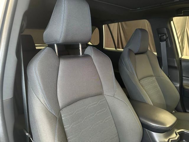 Used 2025 Toyota RAV4 SE w/ Convenience Package AWD/4WD image 16
