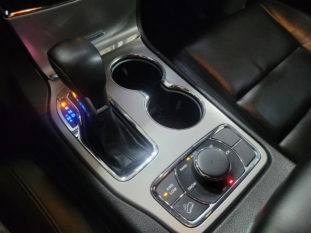 Used 2022 Jeep Grand Cherokee Limited image 26