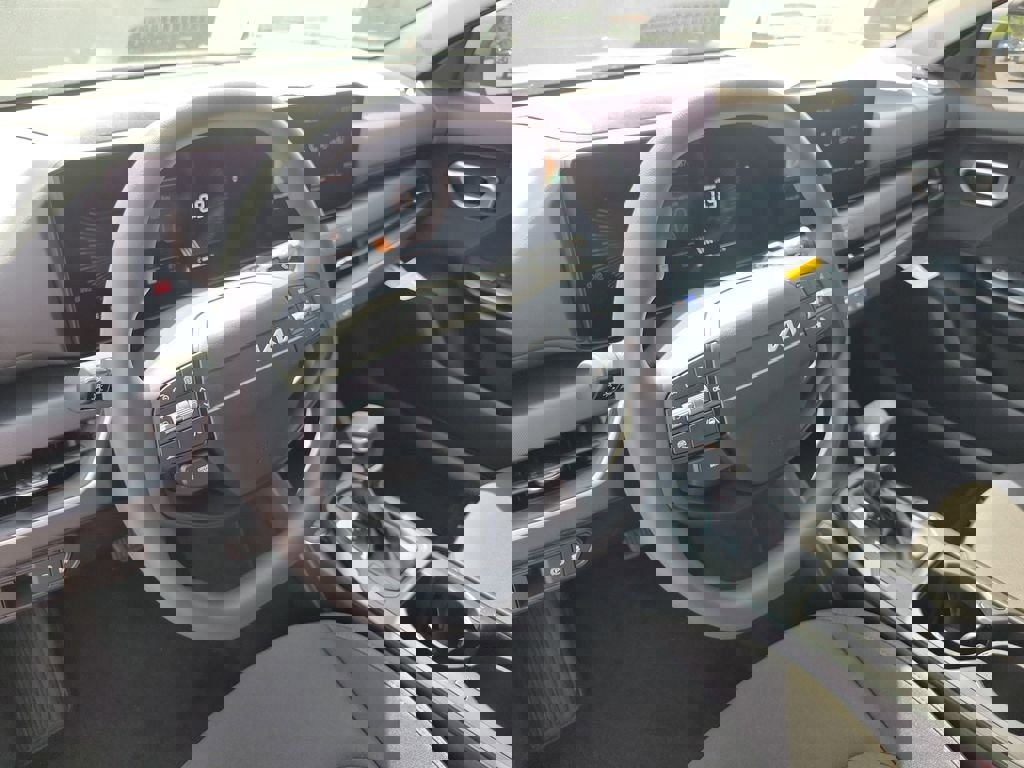 New 2026 Kia K4 LXS image 21