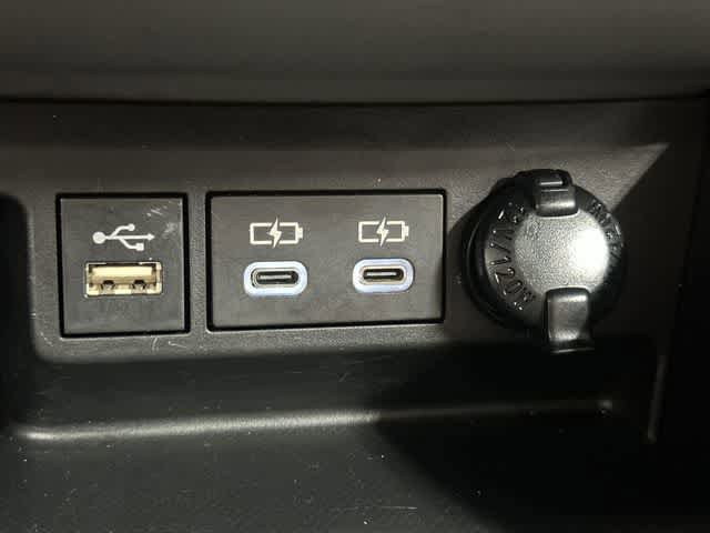 Used 2023 Toyota Highlander XLE FWD image 25