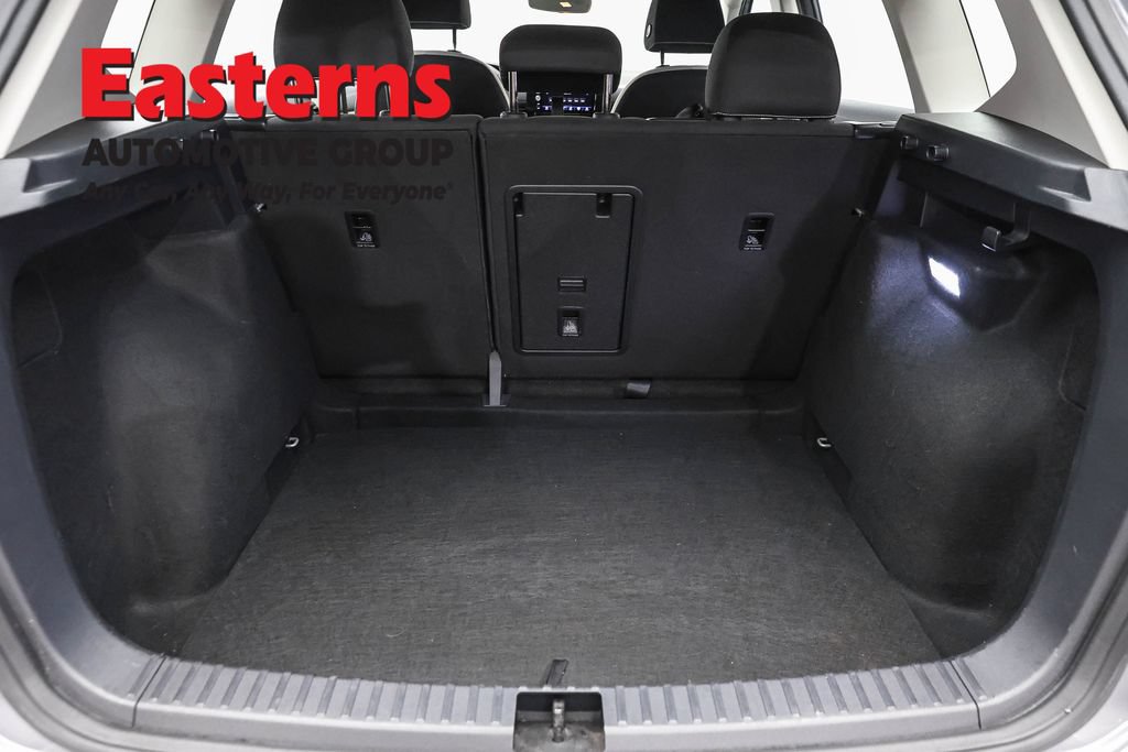 Used 2025 Volkswagen Taos S FWD image 10