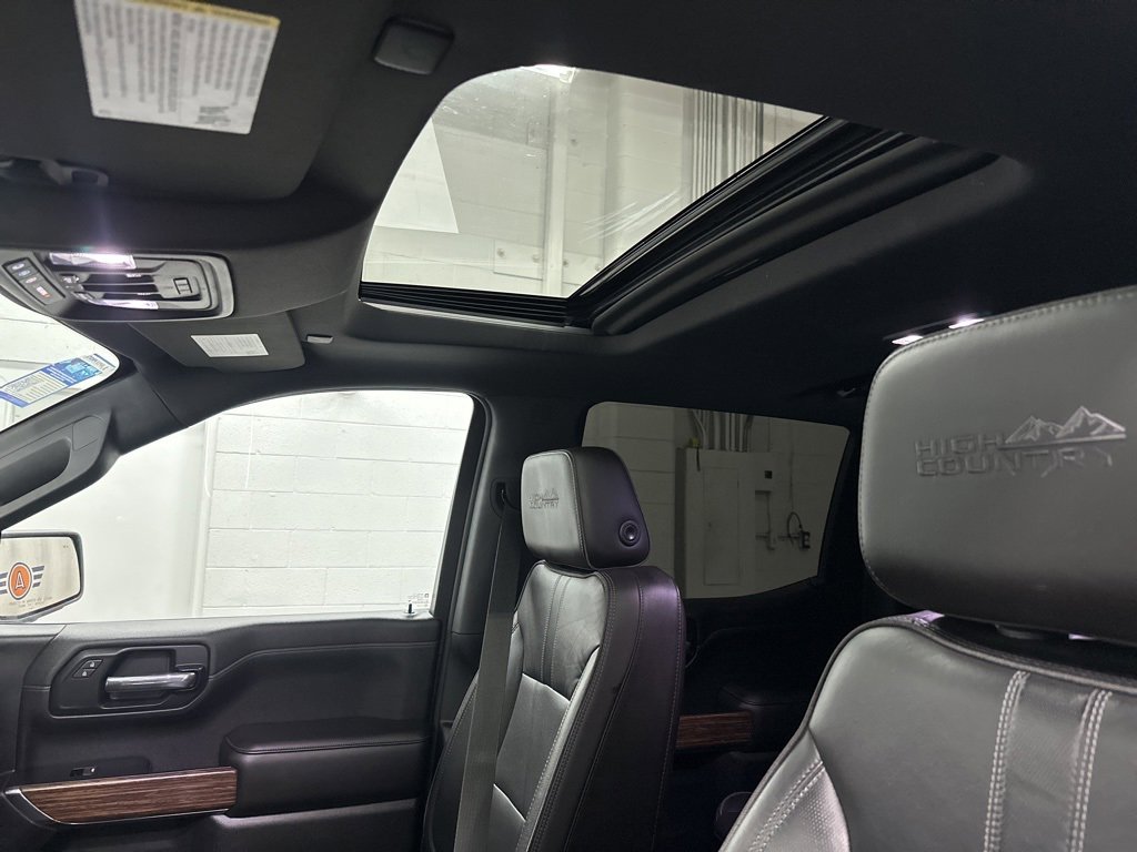 Used 2019 Chevrolet Silverado 1500 High Country w/ Technology Package image 39