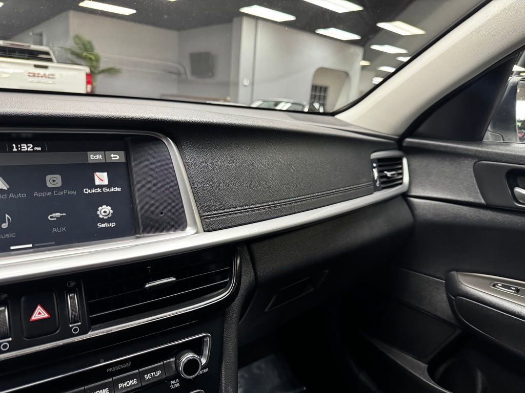 Used 2020 Kia Optima SE FWD image 27