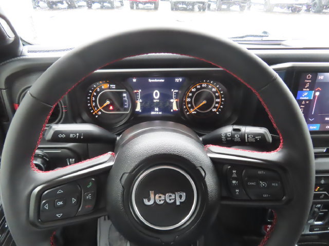 Used 2024 Jeep Wrangler Unlimited Rubicon AWD/4WD image 34