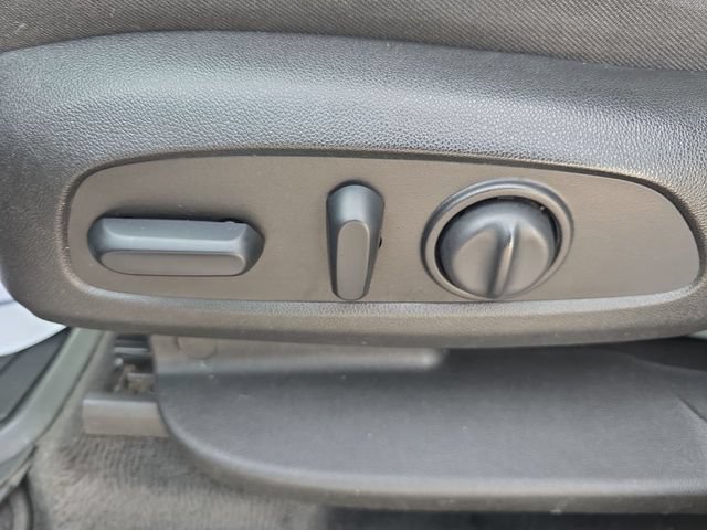 Used 2018 Chevrolet Traverse LT FWD image 19