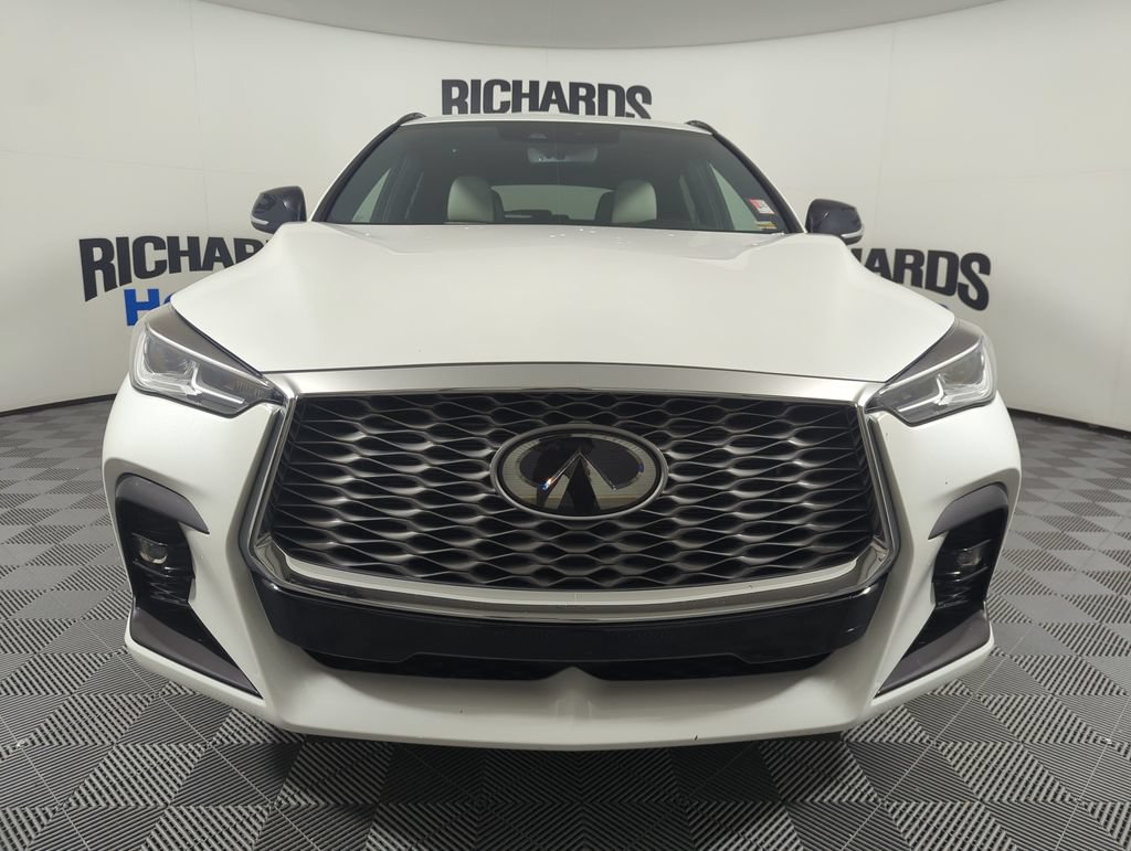 Used 2024 INFINITI QX55 Luxe AWD/4WD image 3