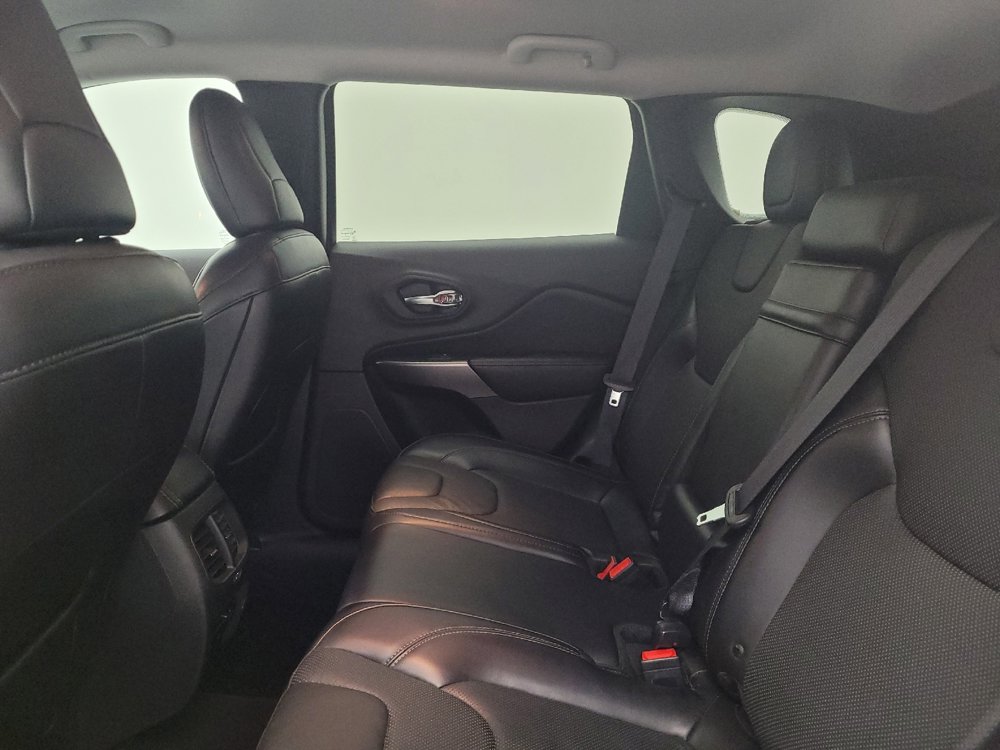 Used 2019 Jeep Cherokee Limited AWD/4WD image 18