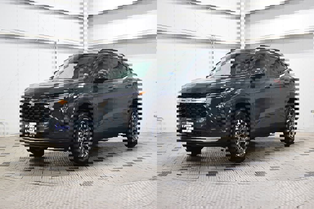 New 2026 Chevrolet Trax LT image 3