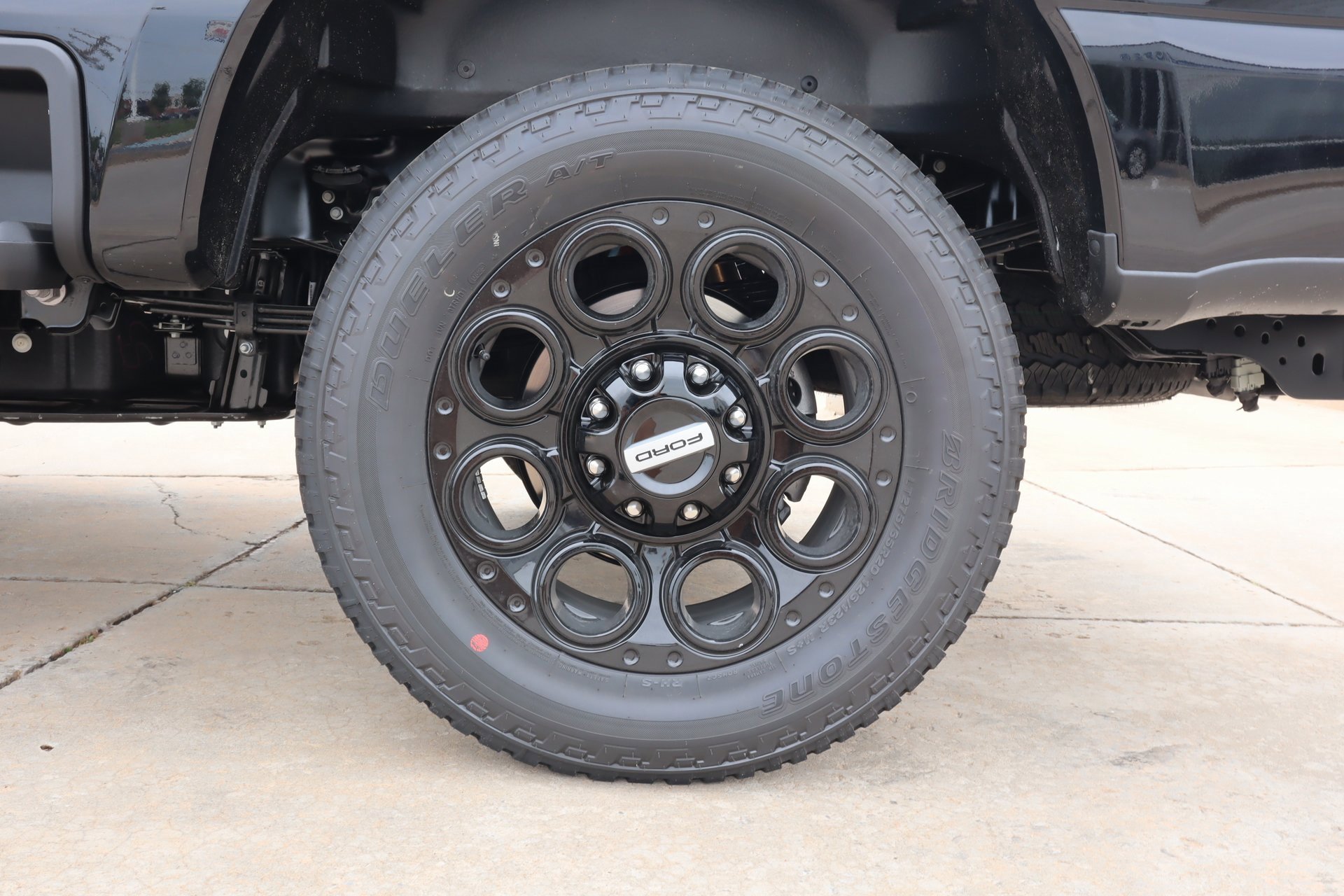 New 2026 Ford F250 Lariat w/ Black Appearance Package image 21