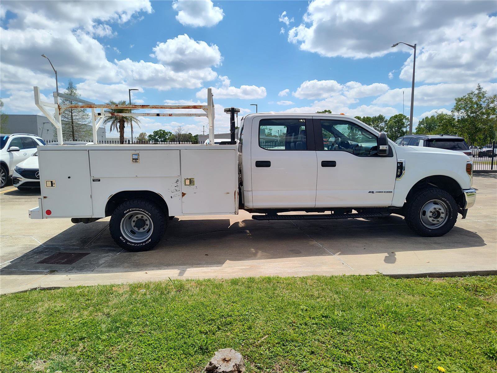 Used 2019 Ford F350 XL w/ Power Equipment Group image 7