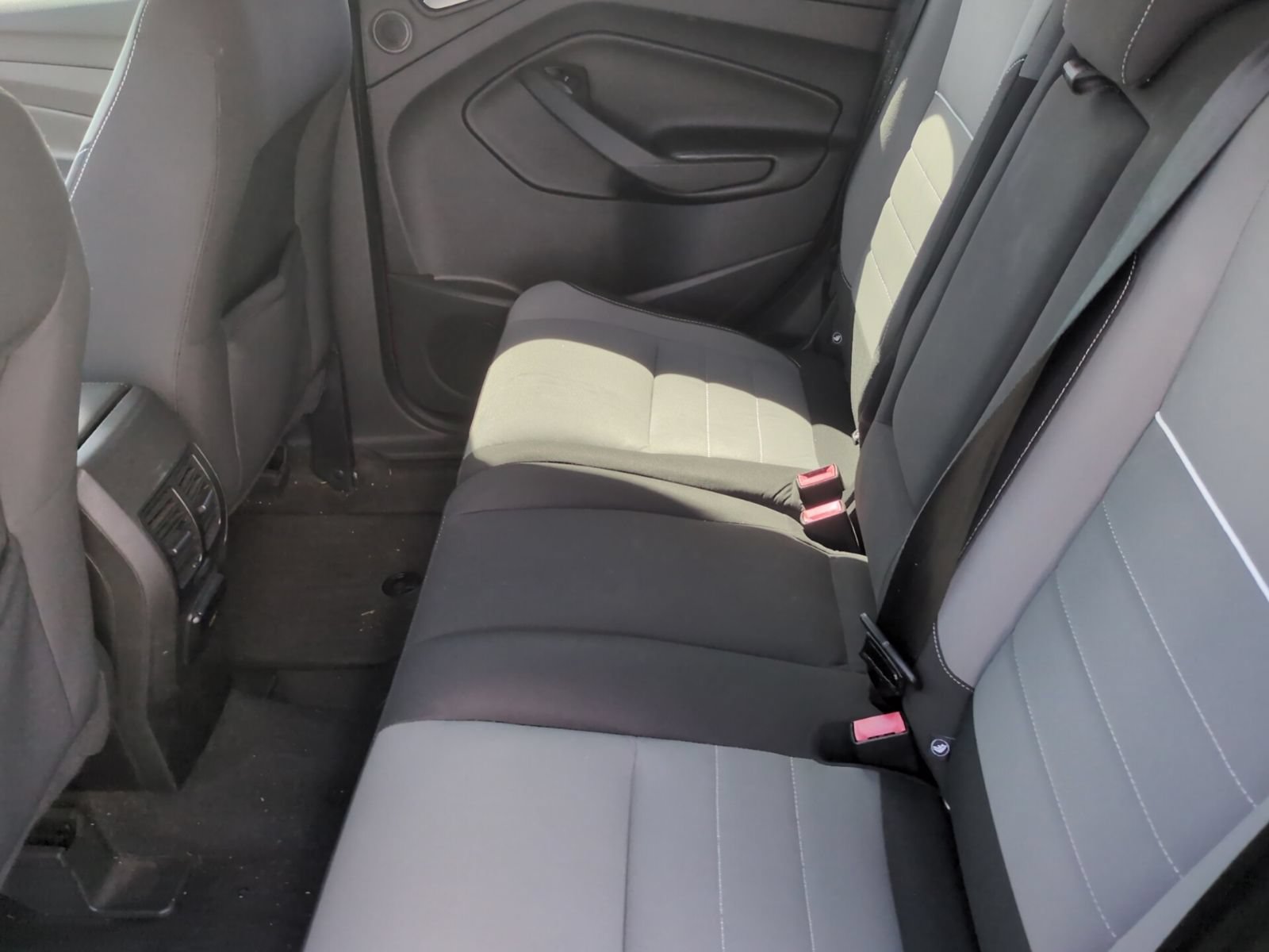 Used 2013 Ford Escape SE FWD image 19