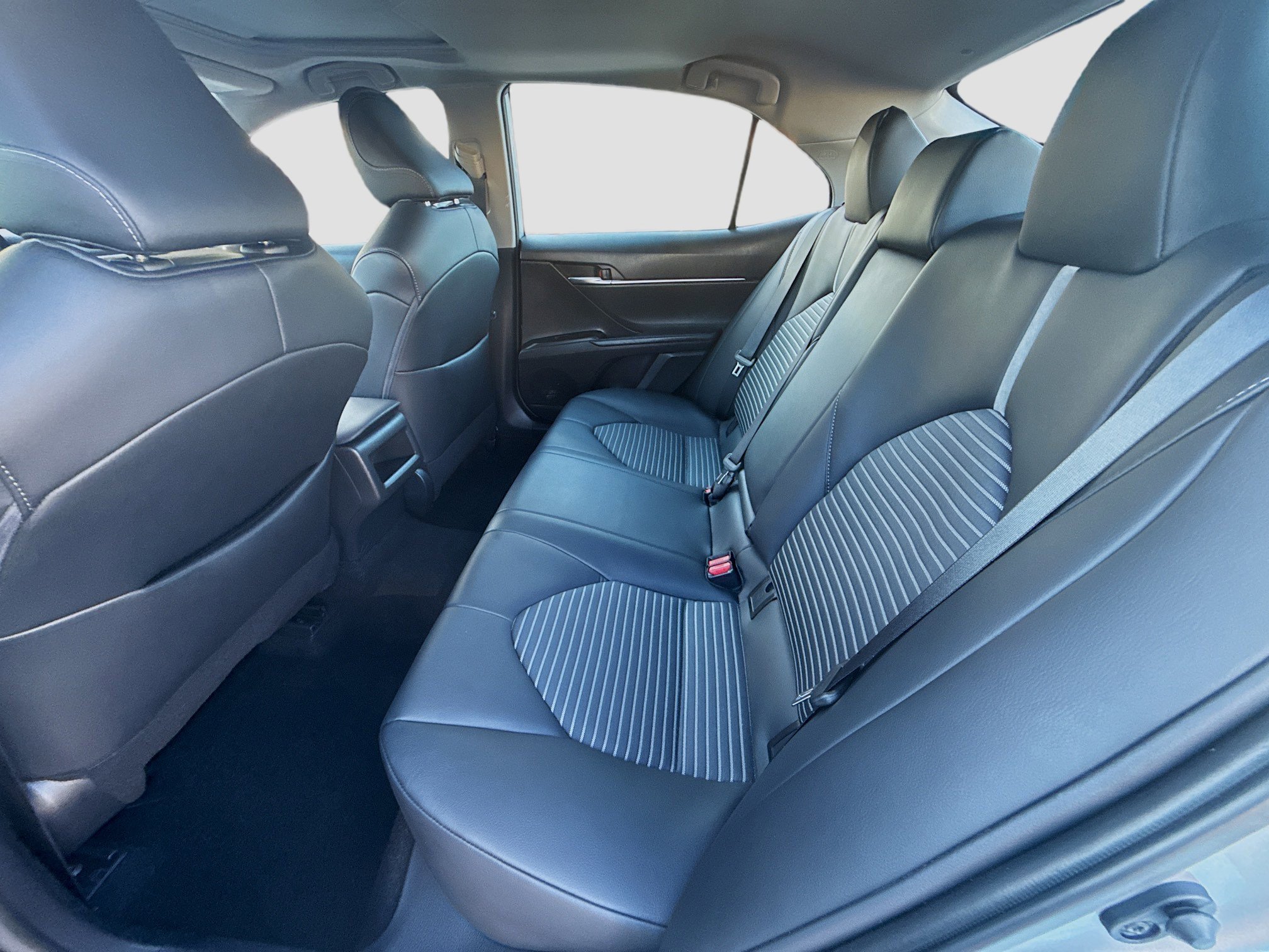 Used 2024 Toyota Camry SE w/ Convenience Package image 22