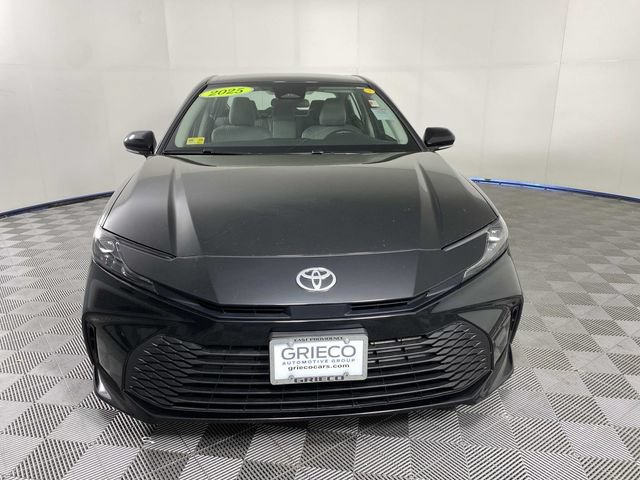Used 2025 Toyota Camry LE FWD image 3