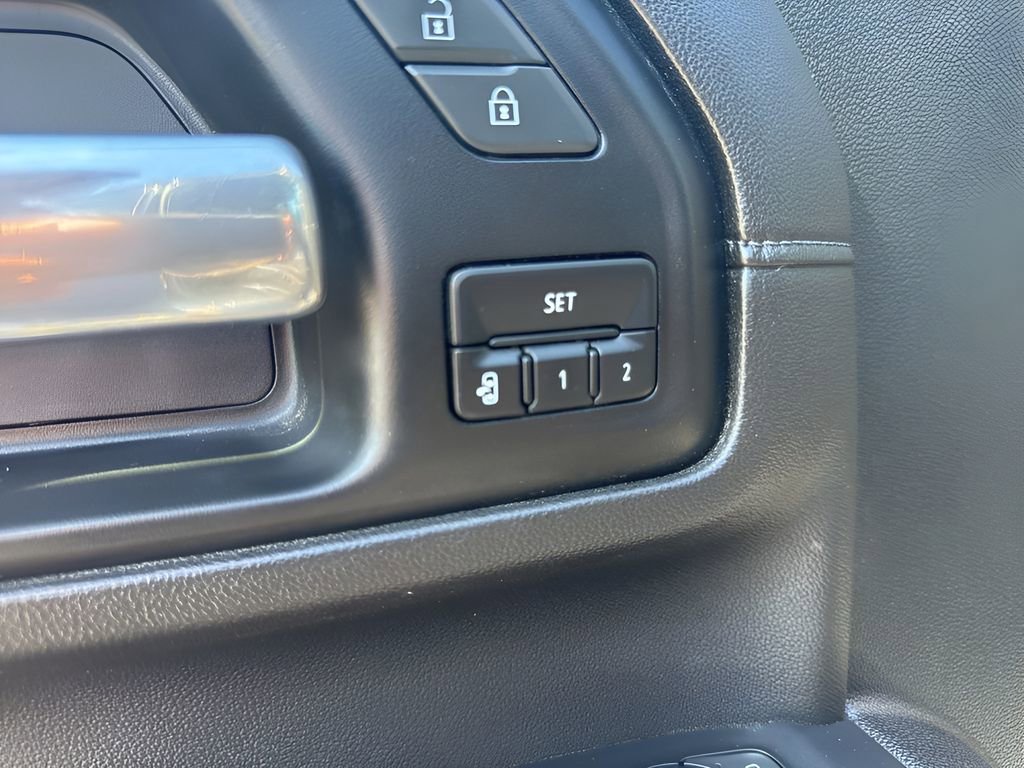 Used 2023 GMC Sierra 2500 Denali w/ Denali Ultimate Package image 11