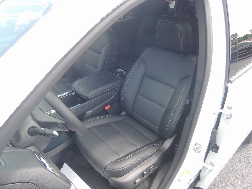 New 2025 Chevrolet Traverse LT image 5