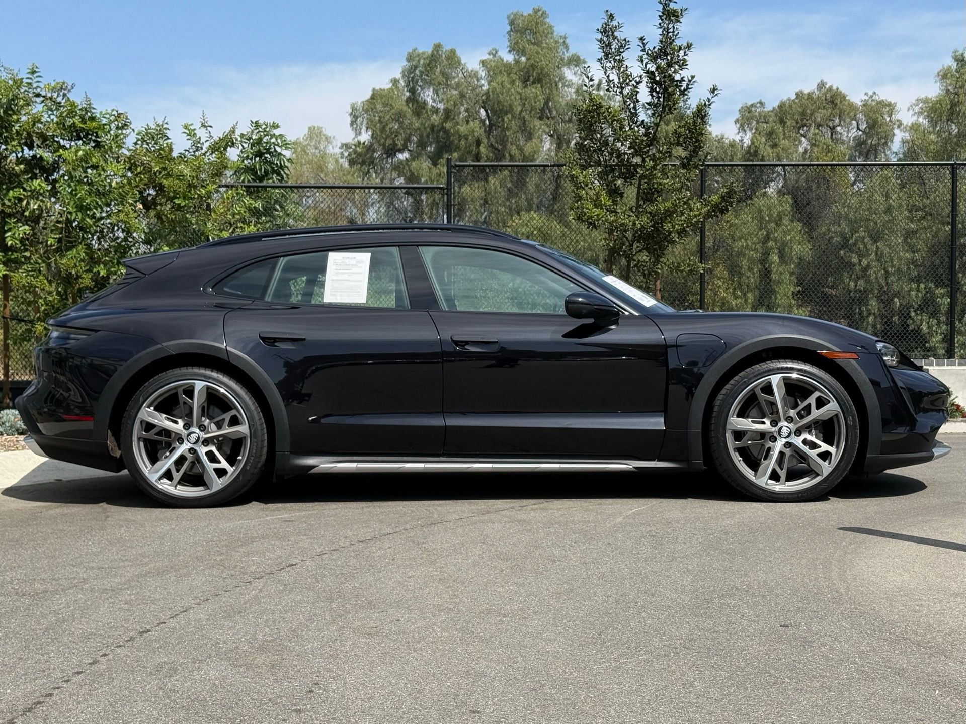 Certified 2023 Porsche Taycan 4 Cross Turismo image 8