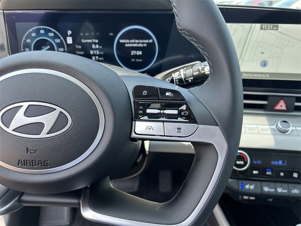 New 2025 Hyundai Elantra Limited image 26