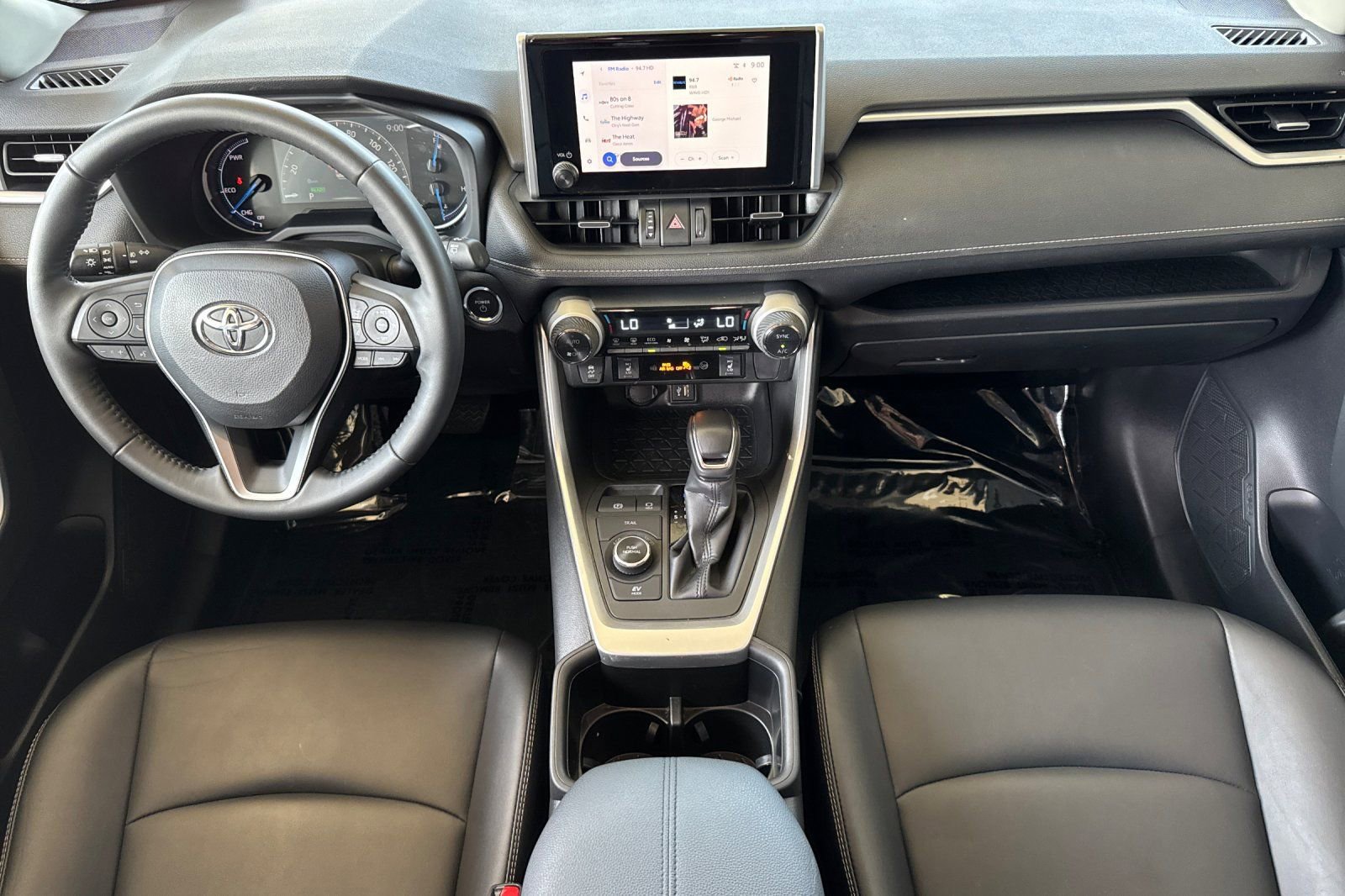 Used 2025 Toyota RAV4 XLE Premium w/ Weather Package AWD/4WD image 15