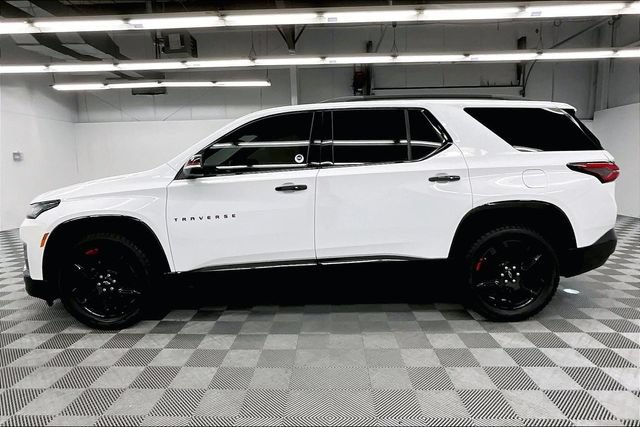 Used 2022 Chevrolet Traverse Premier w/ Redline Edition AWD/4WD image 15