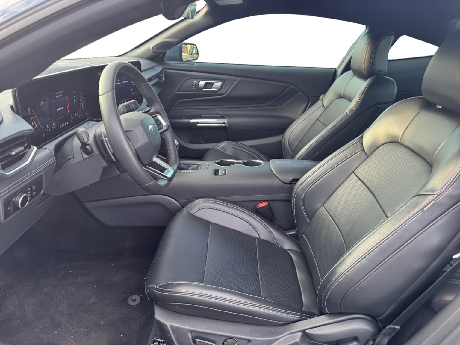 Used 2025 Ford Mustang GT Premium RWD image 11