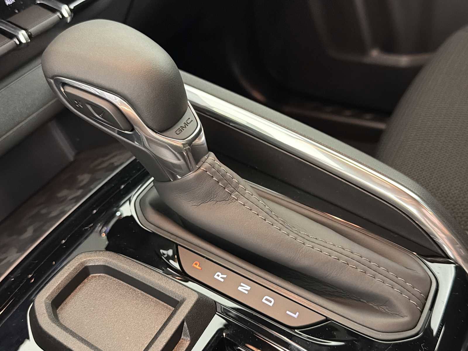 New 2026 GMC Canyon Elevation w/ Convenience Package image 62