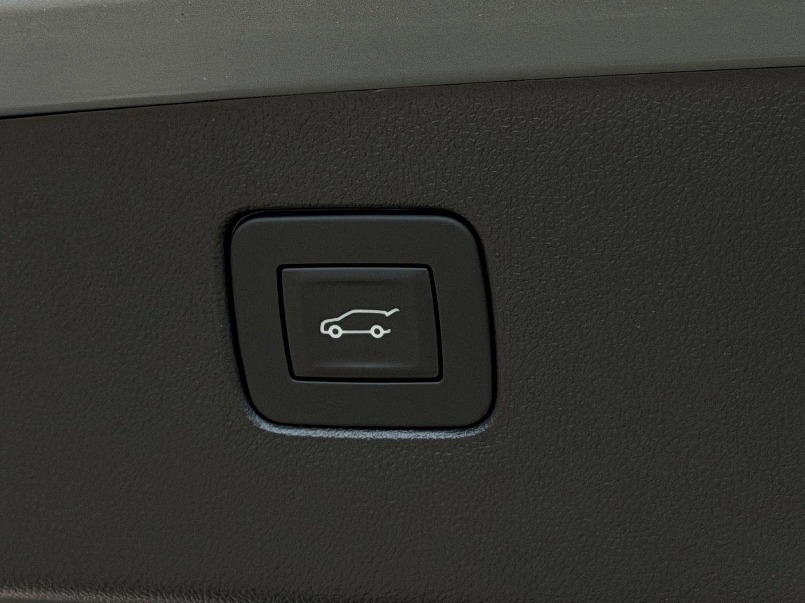 Used 2025 Buick Envista Sport Touring w/ Convenience I Package FWD image 27