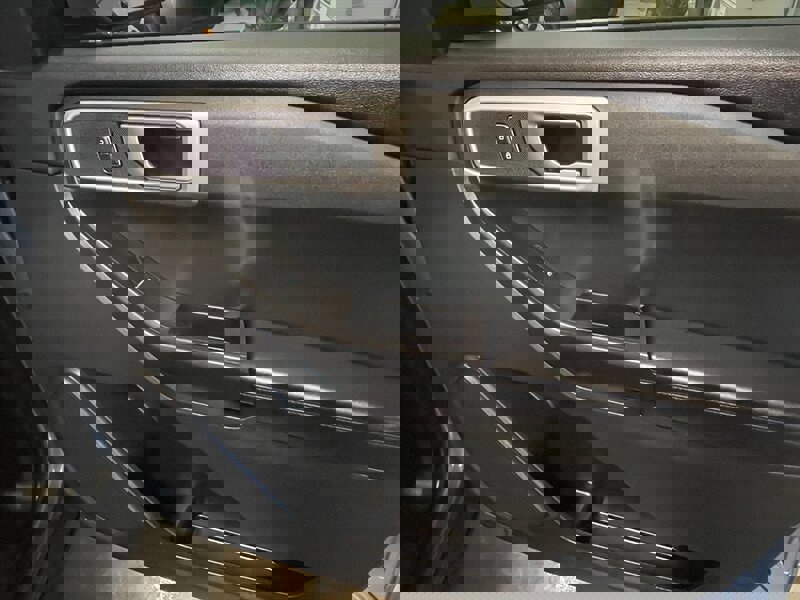 Used 2022 Ford Explorer 4WD w/ Class IV Trailer Tow Package image 28