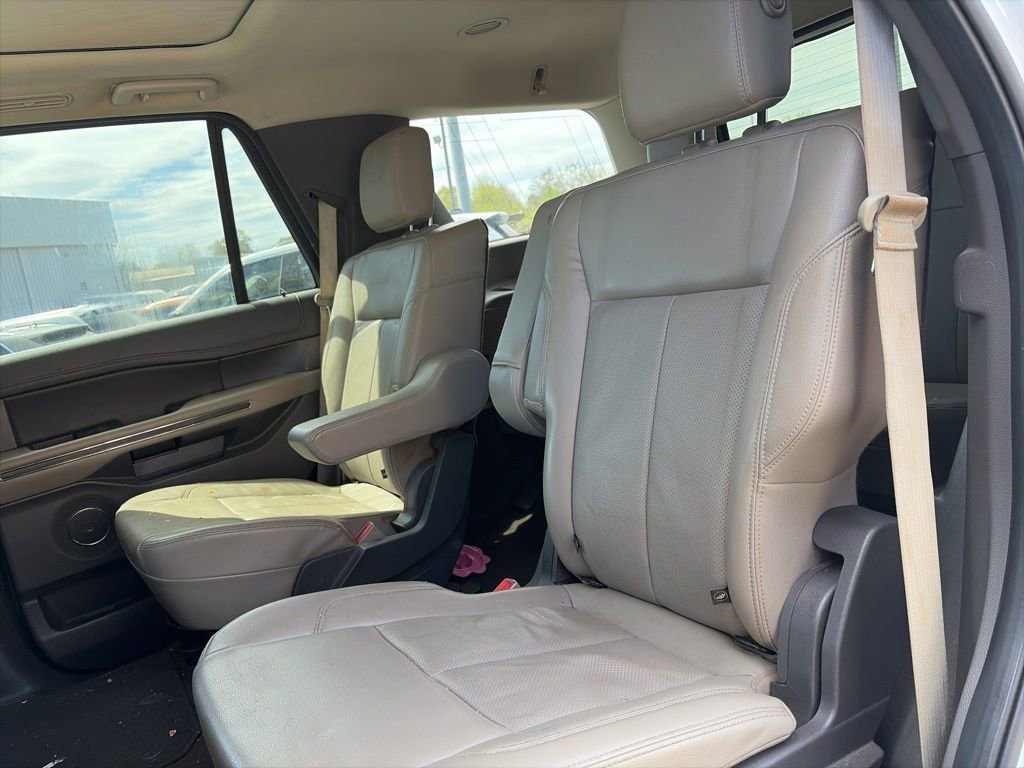 Used 2020 Ford Expedition XLT w/ Equipment Group 202A image 12