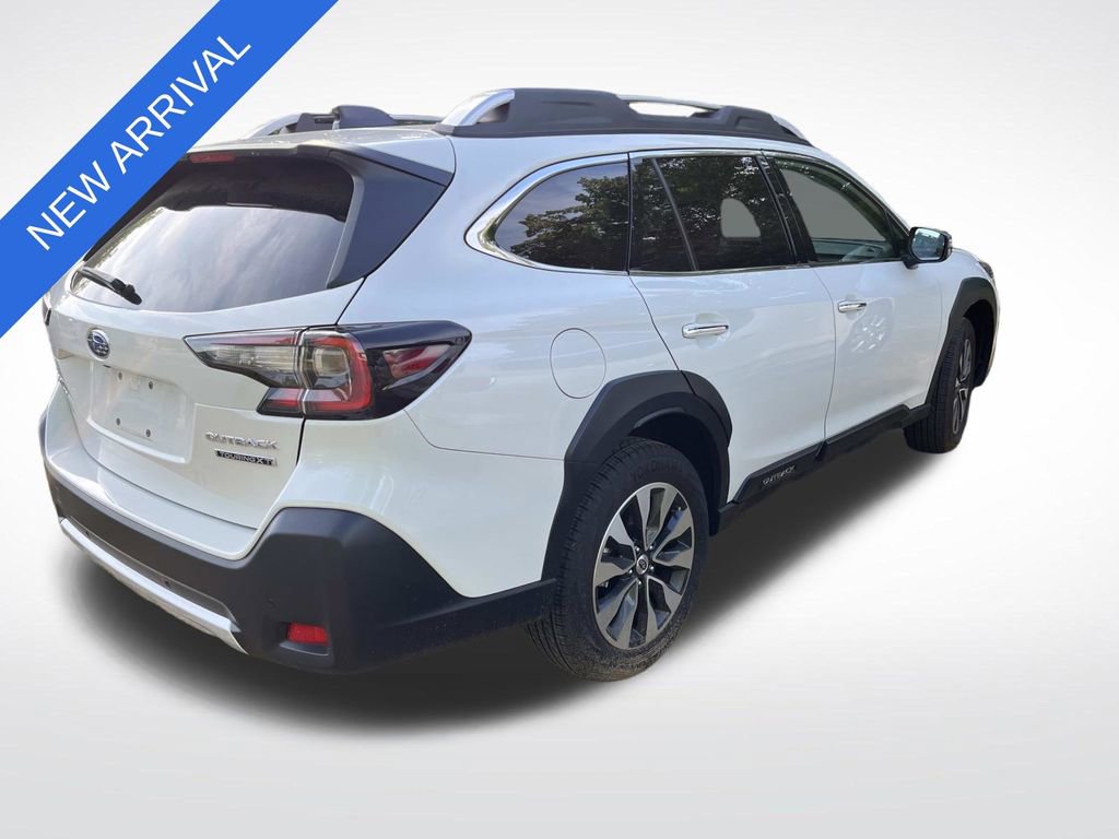 Used 2025 Subaru Outback Touring XT image 2