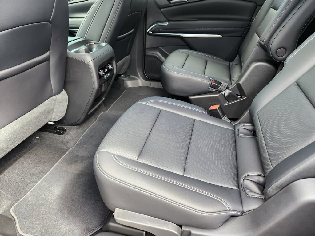 New 2027 Chevrolet Traverse LT w/ Midnight/Sport Edition AWD/4WD image 10