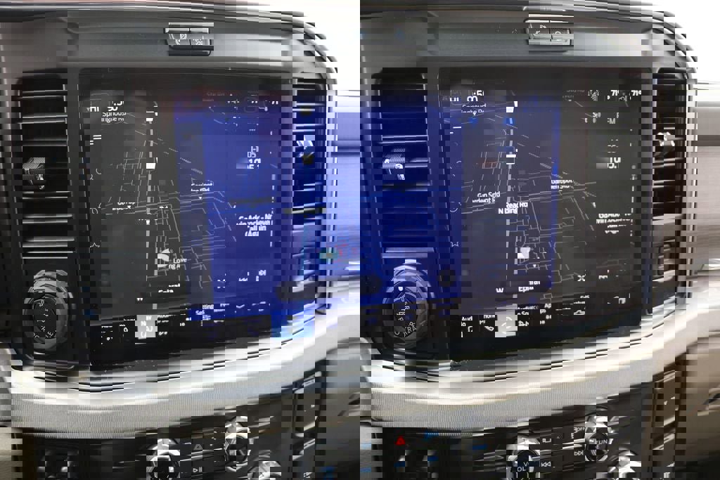 Used 2025 Ford F250 Platinum w/ Platinum Plus Package image 32