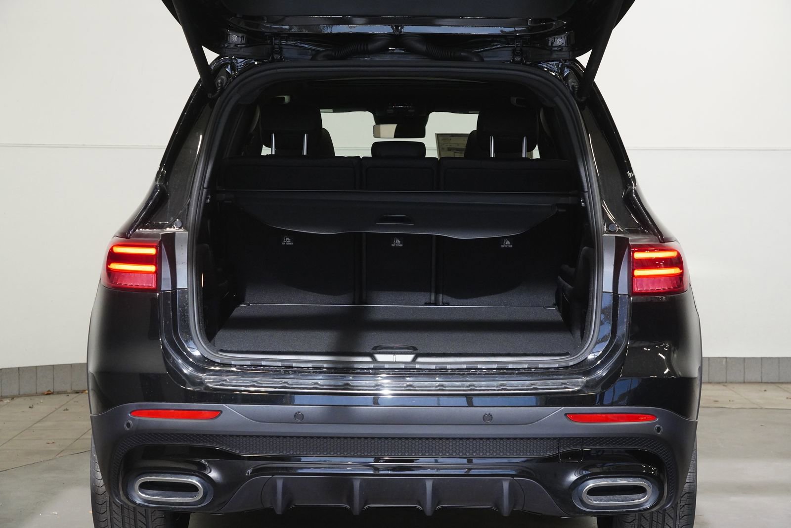 New 2026 Mercedes-Benz GLB 250 4MATIC image 35