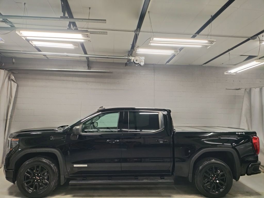 Used 2022 GMC Sierra 1500 Elevation image 15