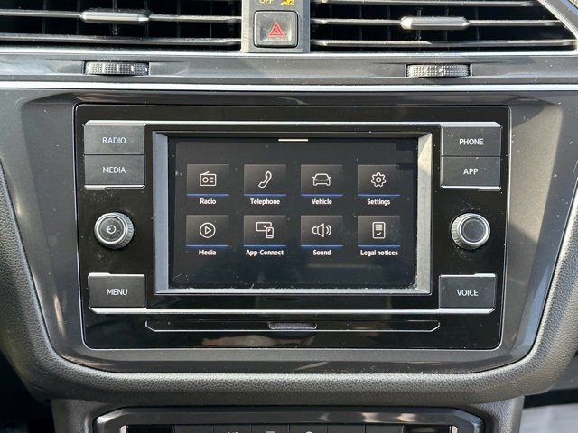 Used 2020 Volkswagen Tiguan S image 26